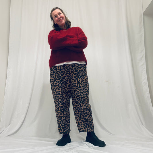 Leopard barrel-leg trousers